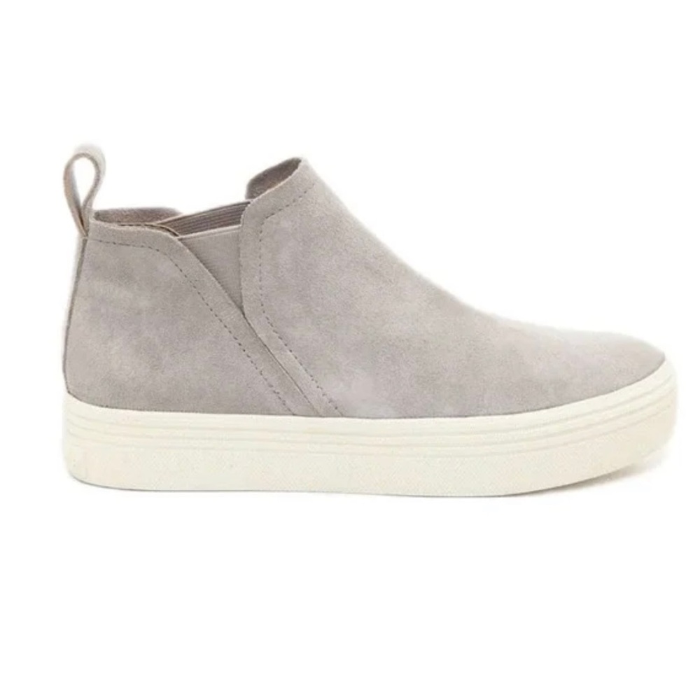 Dolce vita sneakers sz 8 nwot